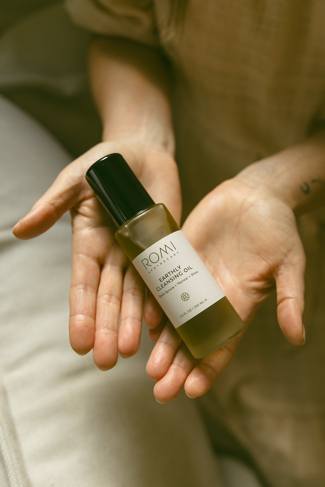 Earthly Cleansing Oil - ROMI Apothecary