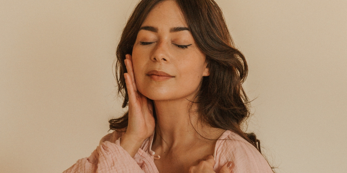 Balance Breakouts: Restore Clear Skin with Botanical Oils