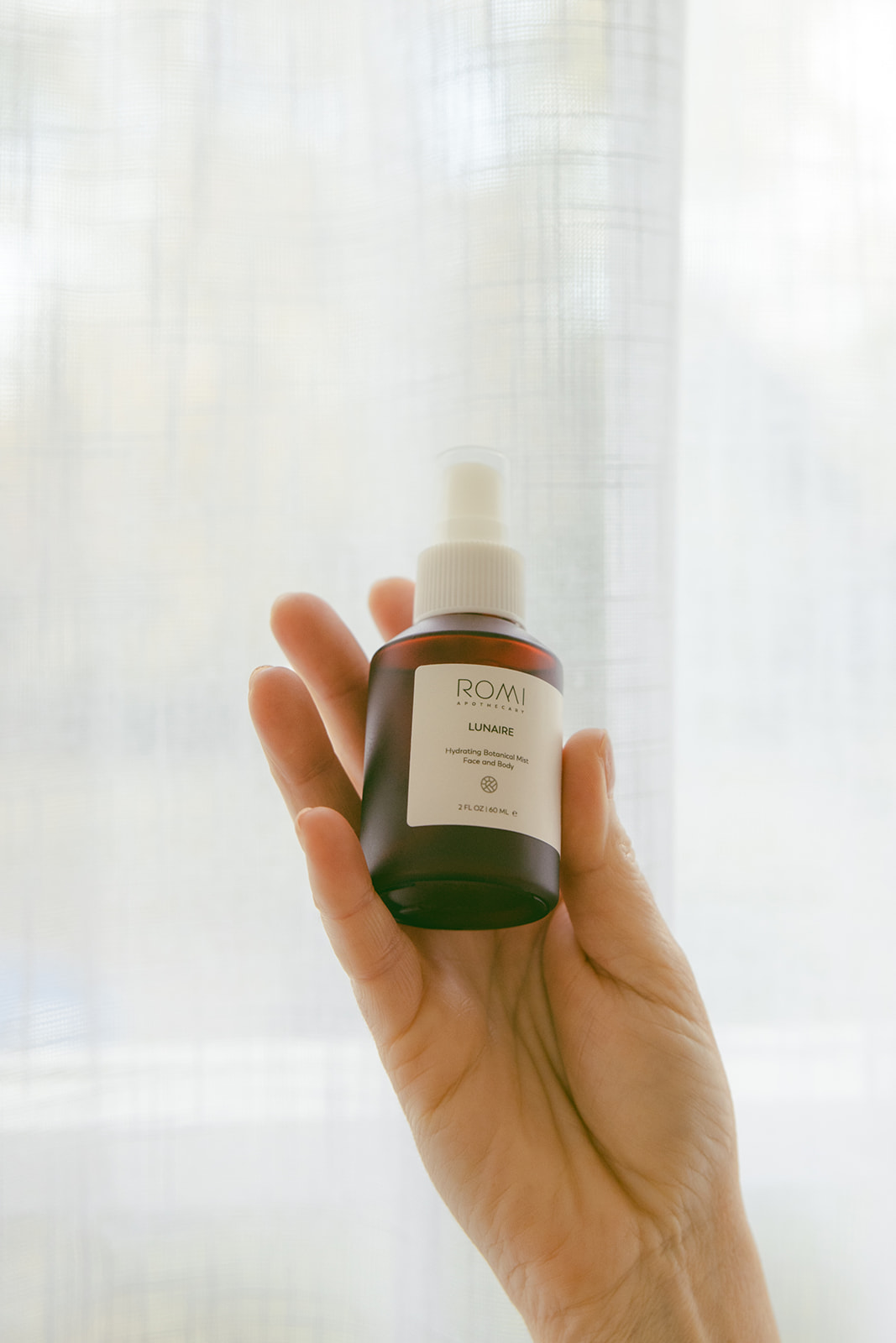 Lunaire Hydrating Botanical Mist - Image 3